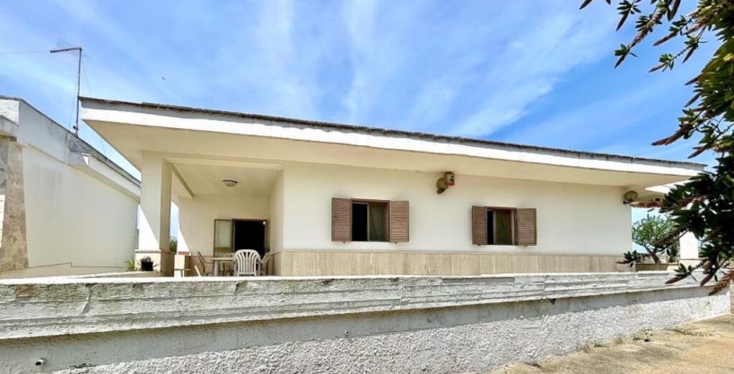 SPACIOUS 3-BEDROOM VILLA NEAR OSTUNI