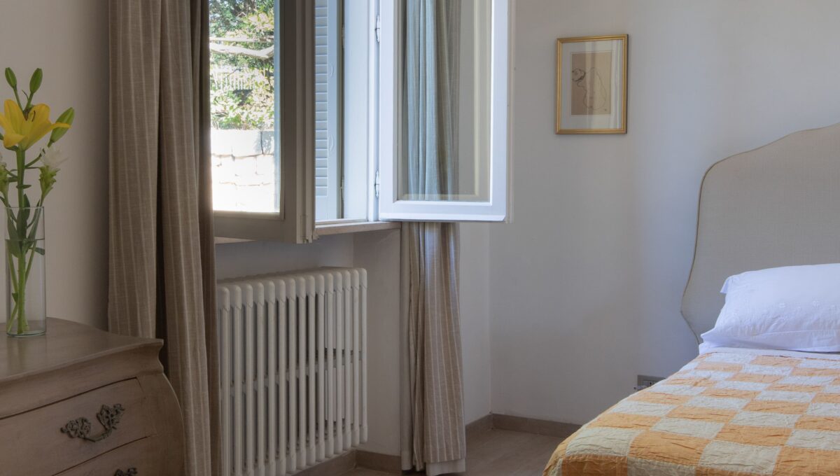 Ensuite bedroom2