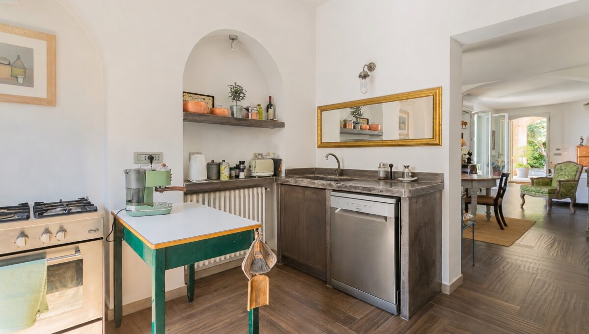 Kitchen counter