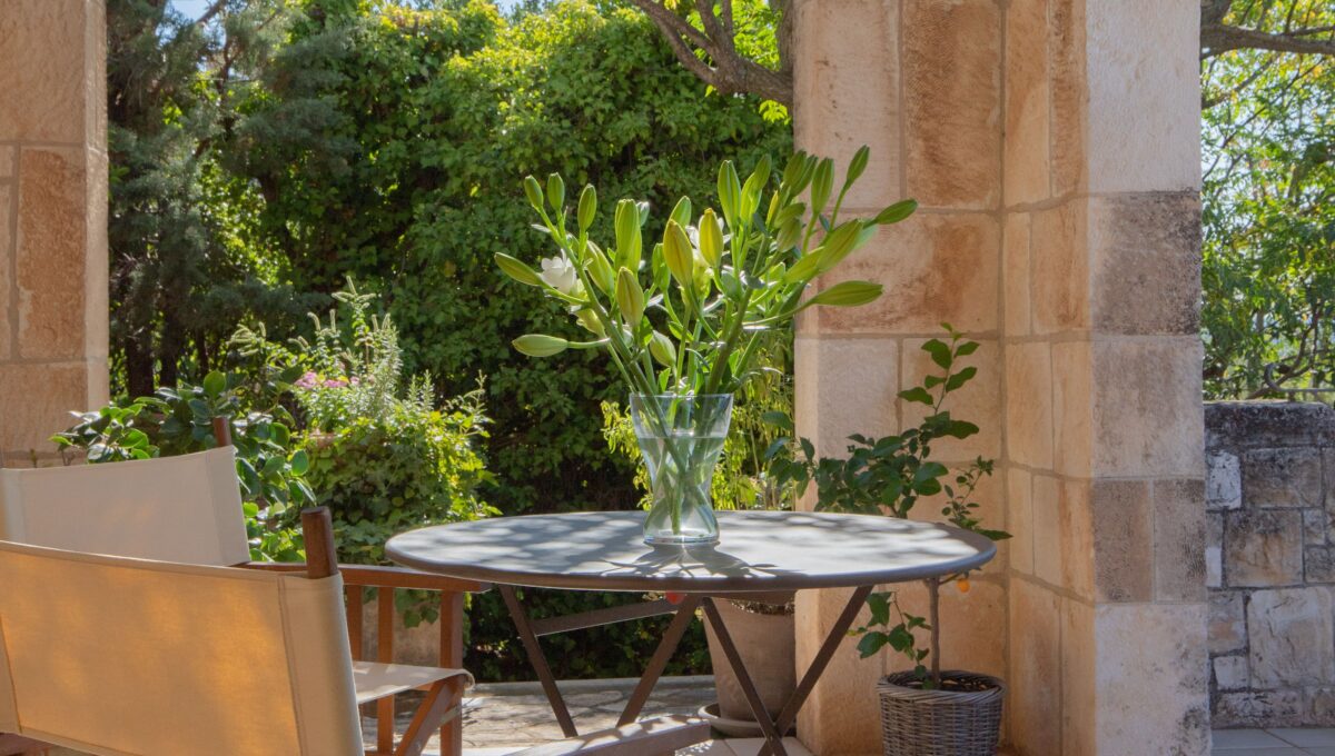 Terrace corner