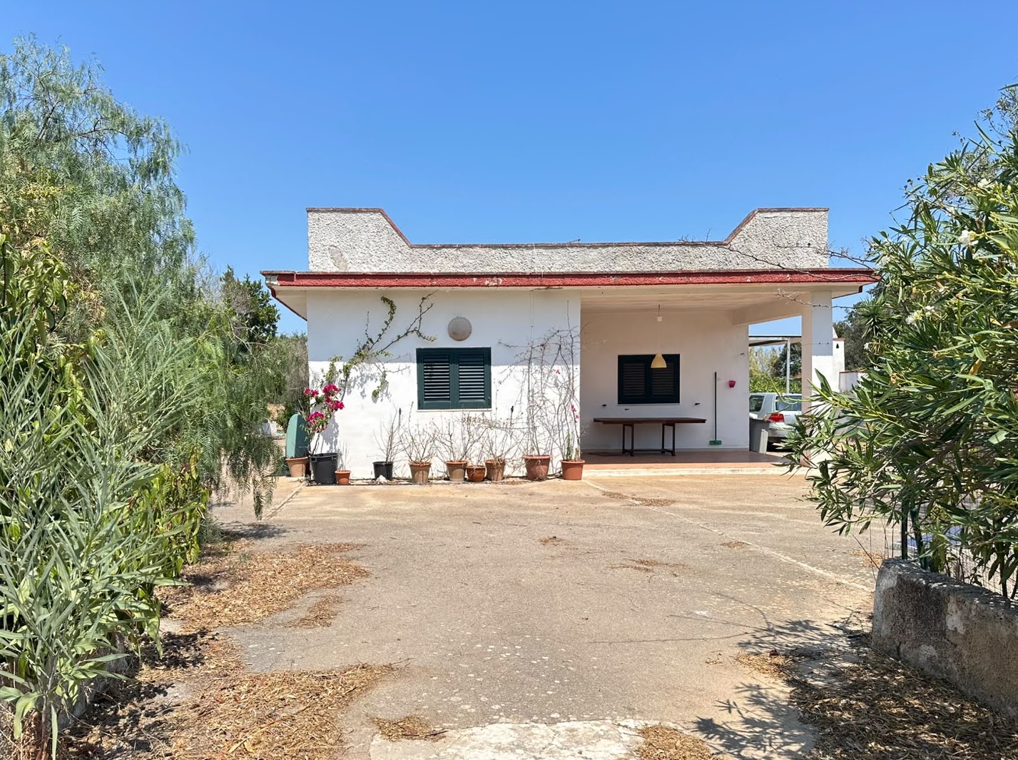Spacious 2-Unit Villa with B&B Potential near San Vito dei Normanni